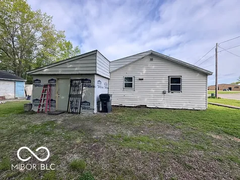 211 W Pearl Street Dunkirk IN 47336