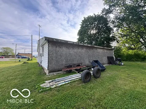 211 W Pearl Street Dunkirk IN 47336