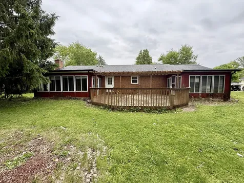 2 Holmes Court Greenfield IN 46140