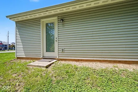 6459 Pinebark Place Indianapolis IN 46217
