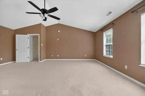1 Somerset Circle Brownsburg IN 46112
