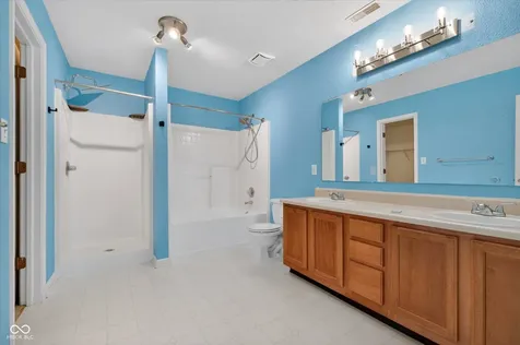 1 Somerset Circle Brownsburg IN 46112