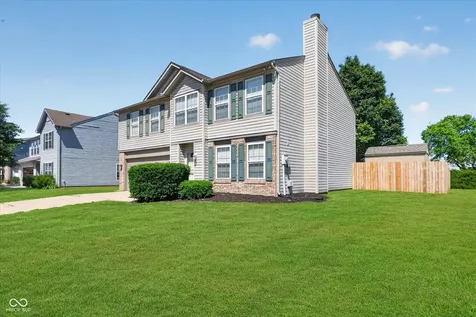 1 Somerset Circle Brownsburg IN 46112
