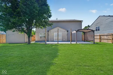 1 Somerset Circle Brownsburg IN 46112