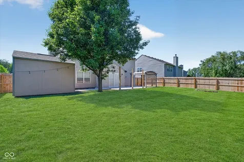 1 Somerset Circle Brownsburg IN 46112