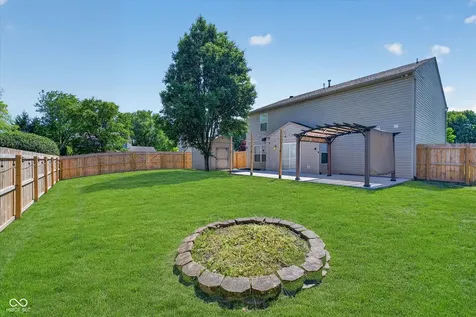 1 Somerset Circle Brownsburg IN 46112