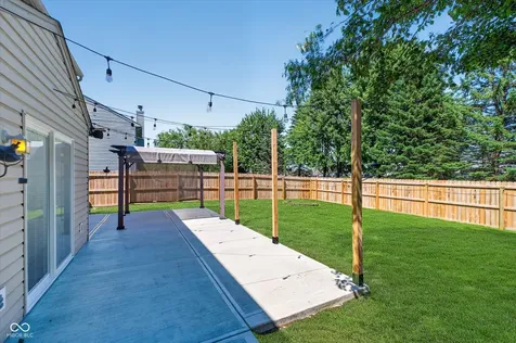 1 Somerset Circle Brownsburg IN 46112