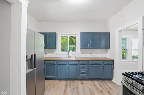 5008 E Raymond Street Indianapolis IN 46203