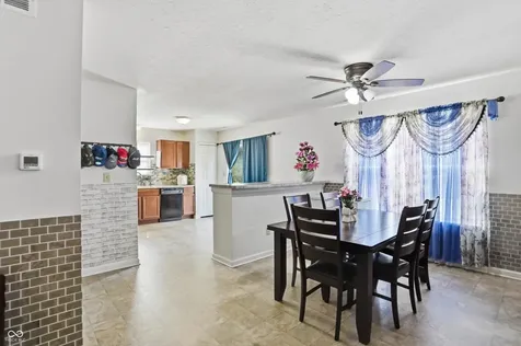 953 Beal Way Indianapolis IN 46217