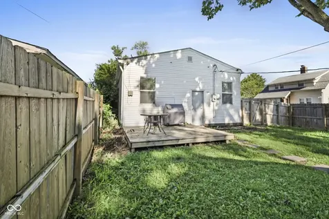 621 N Bradley Avenue Indianapolis IN 46201
