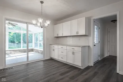 7313 Highburry Drive Indianapolis IN 46256