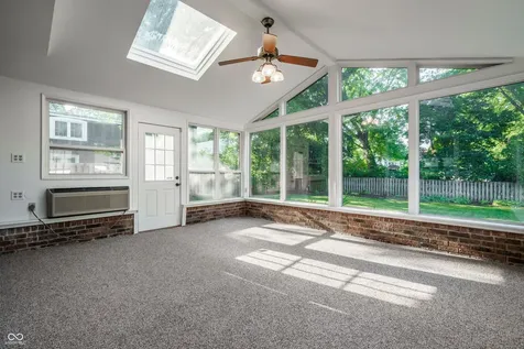 7313 Highburry Drive Indianapolis IN 46256