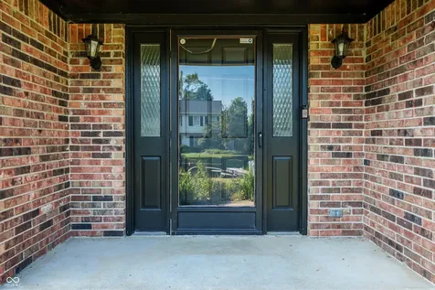 7313 Highburry Drive Indianapolis IN 46256