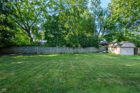 7313 Highburry Drive Indianapolis IN 46256