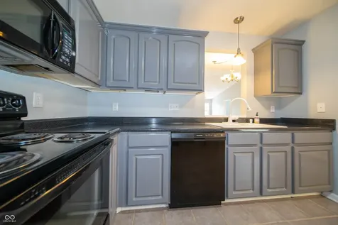 5715 Bruce Boulevard Noblesville IN 46062