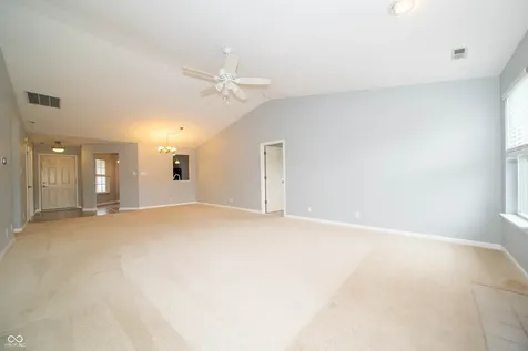 5715 Bruce Boulevard Noblesville IN 46062