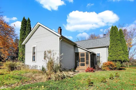 9702 E 375 S Zionsville IN 46077
