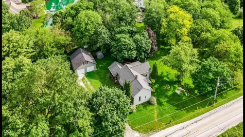 9702 E 375 S Zionsville IN 46077