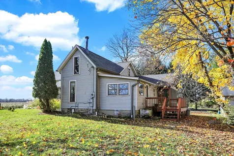 9702 E 375 S Zionsville IN 46077