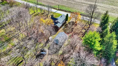 9702 E 375 S Zionsville IN 46077