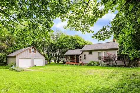 9702 E 375 S Zionsville IN 46077