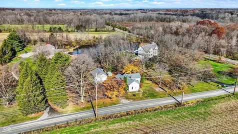9702 E 375 S Zionsville IN 46077