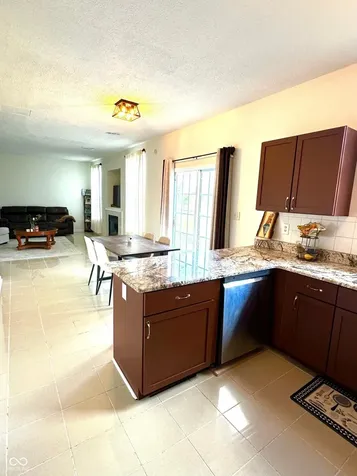 10142 Ironway Drive Indianapolis IN 46239
