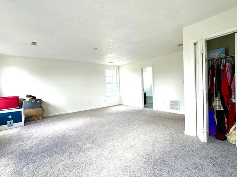 10142 Ironway Drive Indianapolis IN 46239