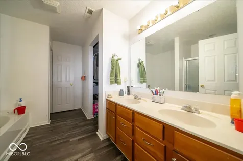2897 Sentiment Lane Greenwood IN 46143