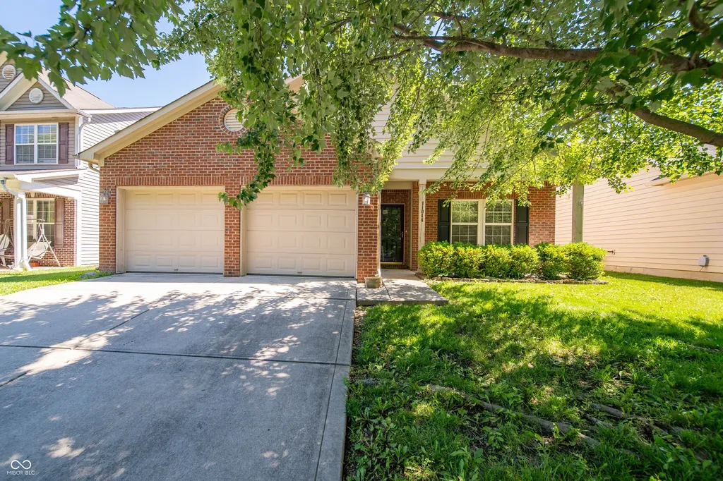 11044 Schoolhouse Road Fishers IN 46037