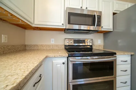 11044 Schoolhouse Road Fishers IN 46037