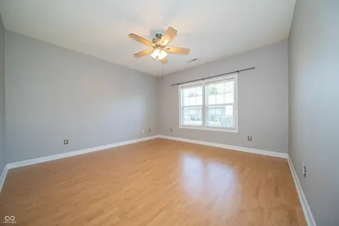 11044 Schoolhouse Road Fishers IN 46037