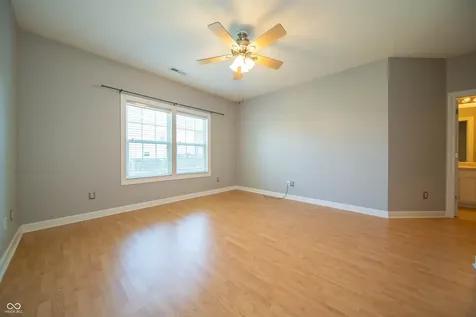11044 Schoolhouse Road Fishers IN 46037