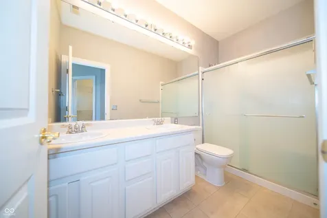 11044 Schoolhouse Road Fishers IN 46037