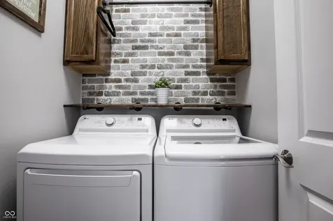 8842 Kipling Drive Indianapolis IN 46239