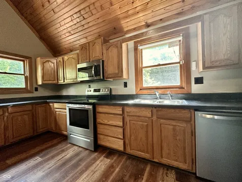 1970 Colonial Drive Martinsville IN 46151
