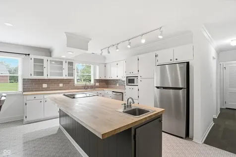 132 Beechwood Drive Westfield IN 46074
