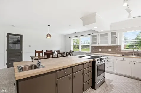 132 Beechwood Drive Westfield IN 46074