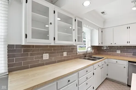 132 Beechwood Drive Westfield IN 46074