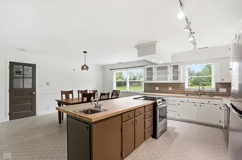 132 Beechwood Drive Westfield IN 46074