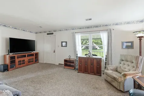 114 N Cook Road Muncie IN 47303