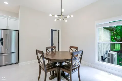 4300 Tally Ho Circle Zionsville IN 46077