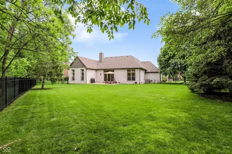 4300 Tally Ho Circle Zionsville IN 46077