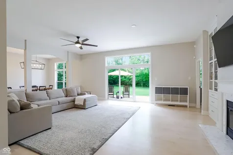 4300 Tally Ho Circle Zionsville IN 46077