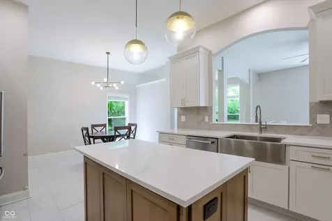 4300 Tally Ho Circle Zionsville IN 46077
