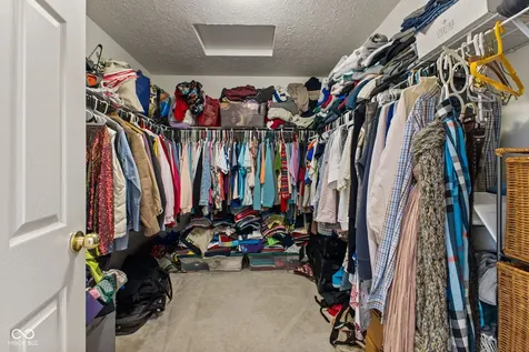 2845 Sleeping Ridge Way Indianapolis IN 46217