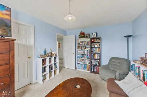 2845 Sleeping Ridge Way Indianapolis IN 46217