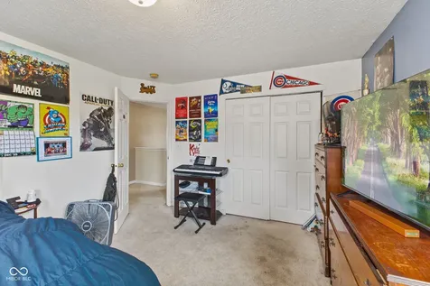 2845 Sleeping Ridge Way Indianapolis IN 46217