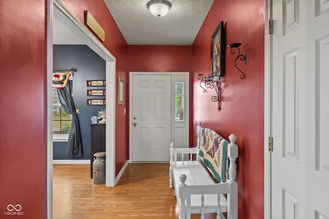 2845 Sleeping Ridge Way Indianapolis IN 46217