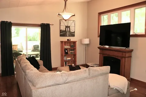 1 Locust Hill Crawfordsville IN 47933